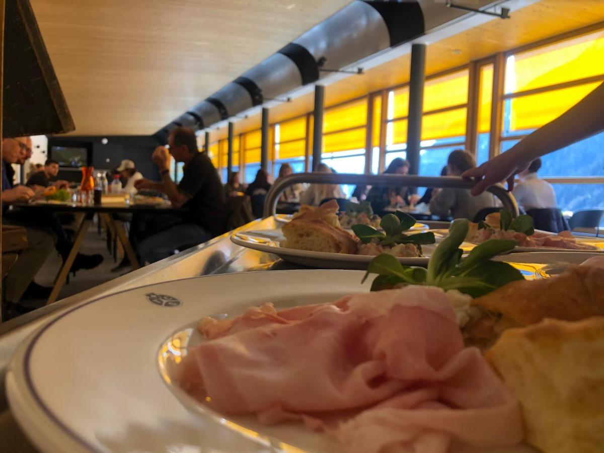 Touring Club Svizzero - Sezione Ticino Vandrarhem Quinto Exteriör bild